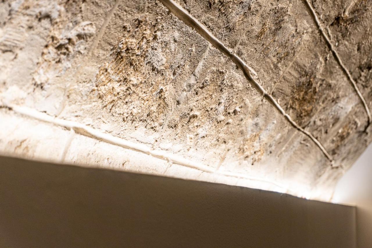 Le Cave Apartment Бари Екстериор снимка
